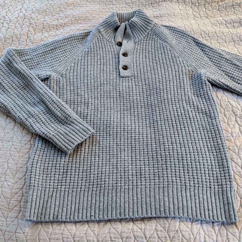 Gorgeous GAP Button Sweater